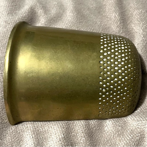 Vintage Brass Thimble Wall Planter - Picture 4 of 4